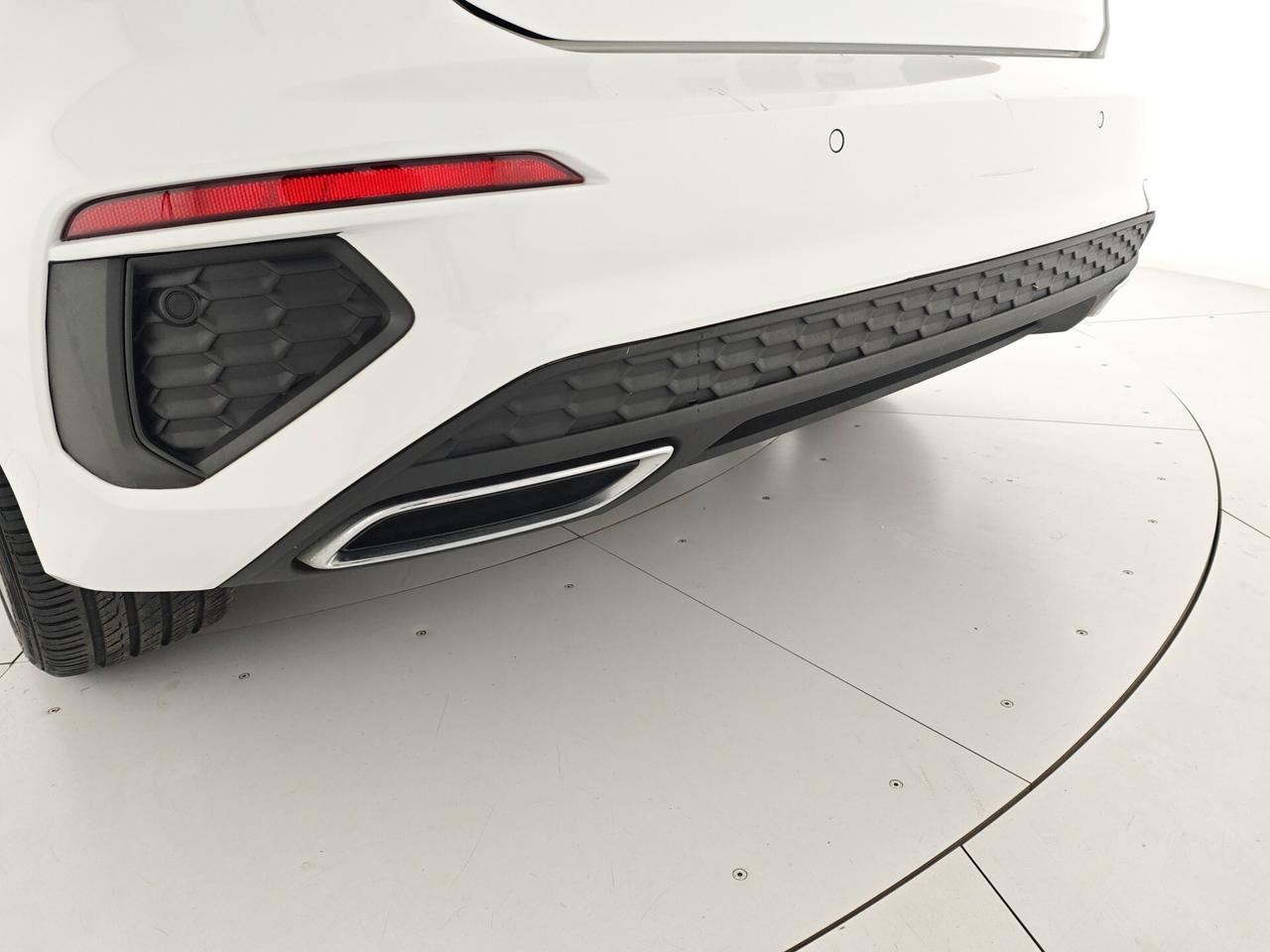 Audi A3 Sedan 35 TDI S tronic line edition