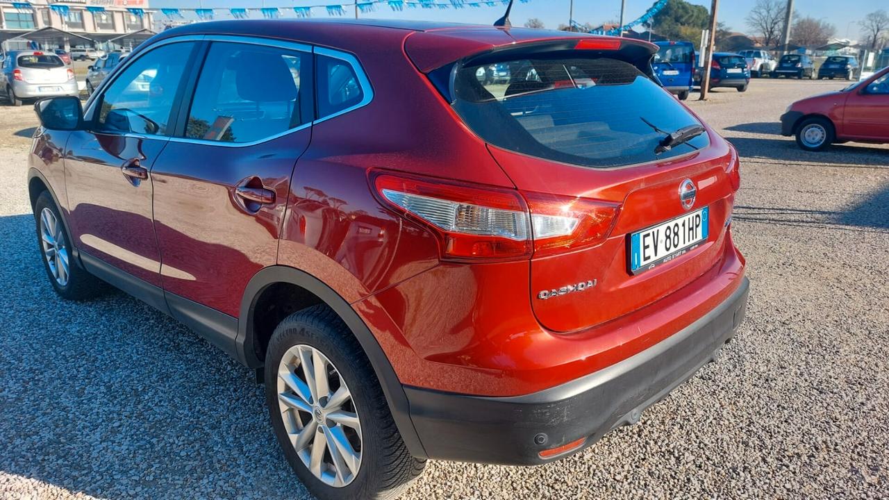 Nissan Qashqai 1.5 dCi DPF Acenta