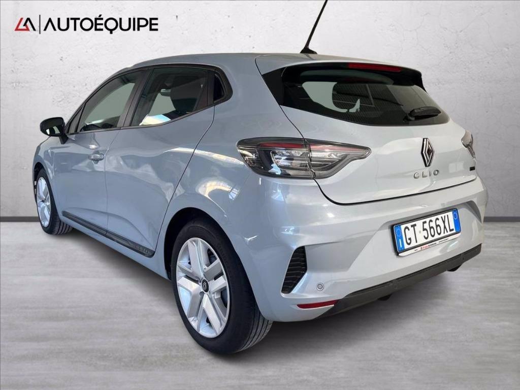 RENAULT Clio 1.6 E-Tech full hybrid Evolution 145cv del 2024