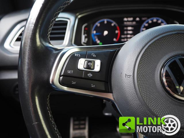 VOLKSWAGEN T-Roc 2.0 TDI DSG Advanced R-Line 150cv