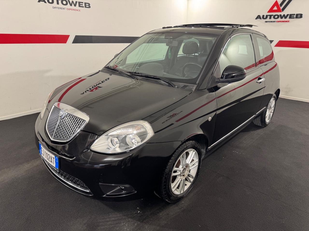 Lancia Ypsilon 1.2 69 CV Platinum *TETTO APRIBILE*
