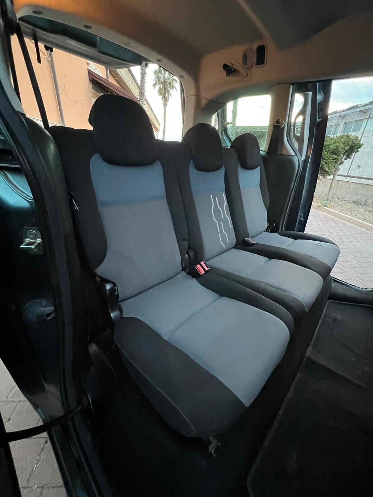 Peugeot Partner Tepee 1.6 HDi 115CV Active