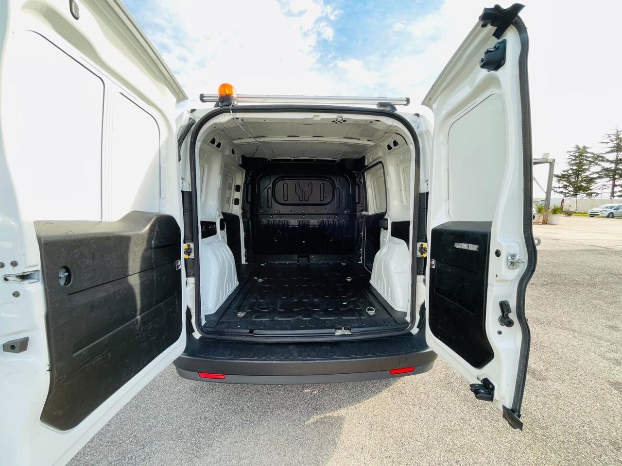 Fiat Doblò 1.6 MJT 105CV PC-TN Cargo Lamierato SX