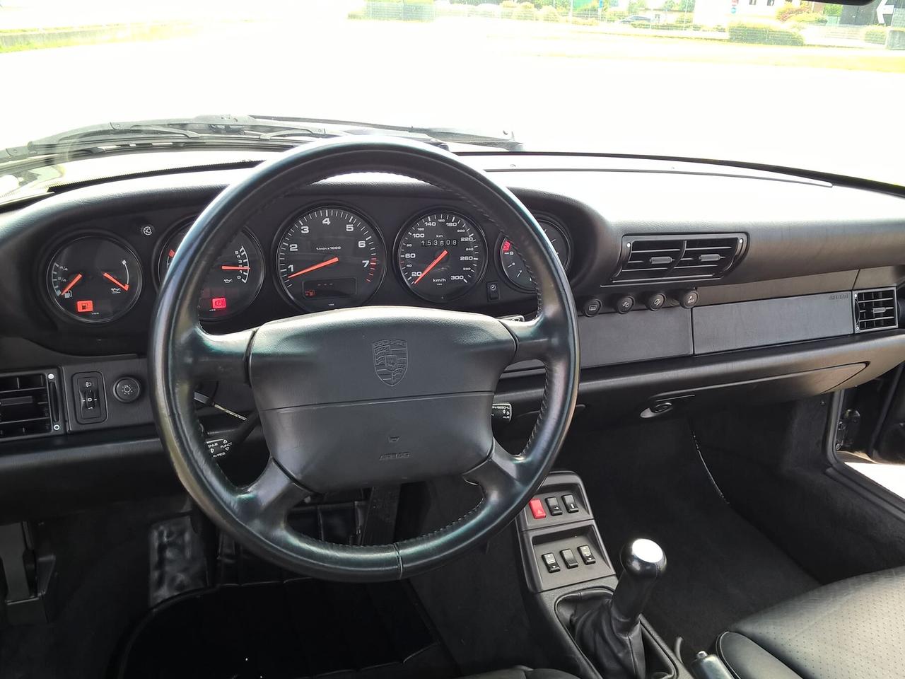 Porsche 911 993 Carrera 4 Coupé