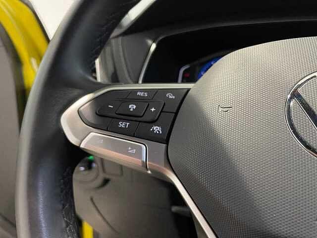Volkswagen T-Cross Mark 1 Facelift (2024) 1.0TSI 115CV R-Line - IVA ESPOSTA/NEOPATENTATI