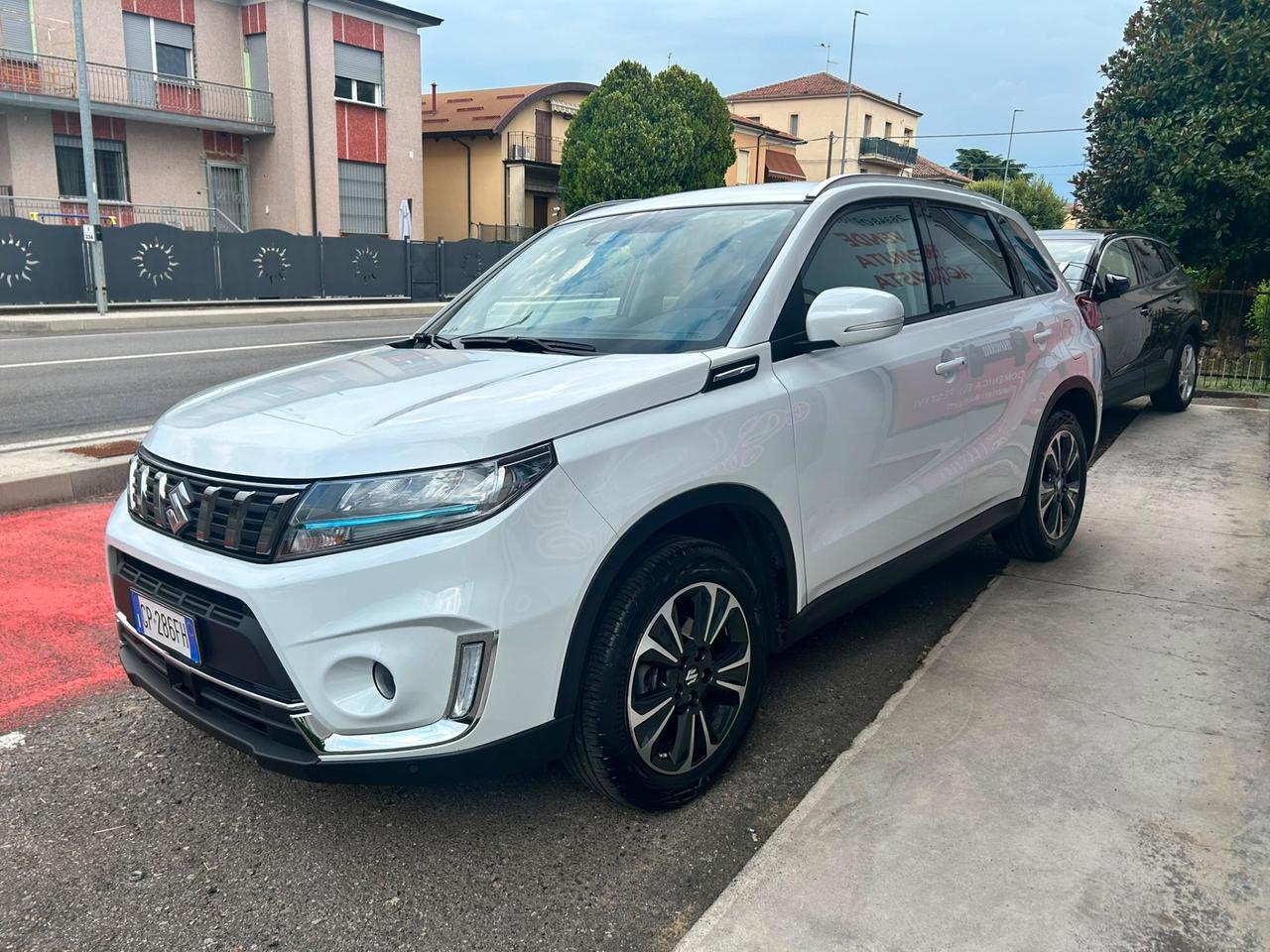 Suzuki Vitara 1.4 Hybrid Top