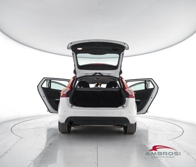 VOLVO V60 DRIVe Momentum