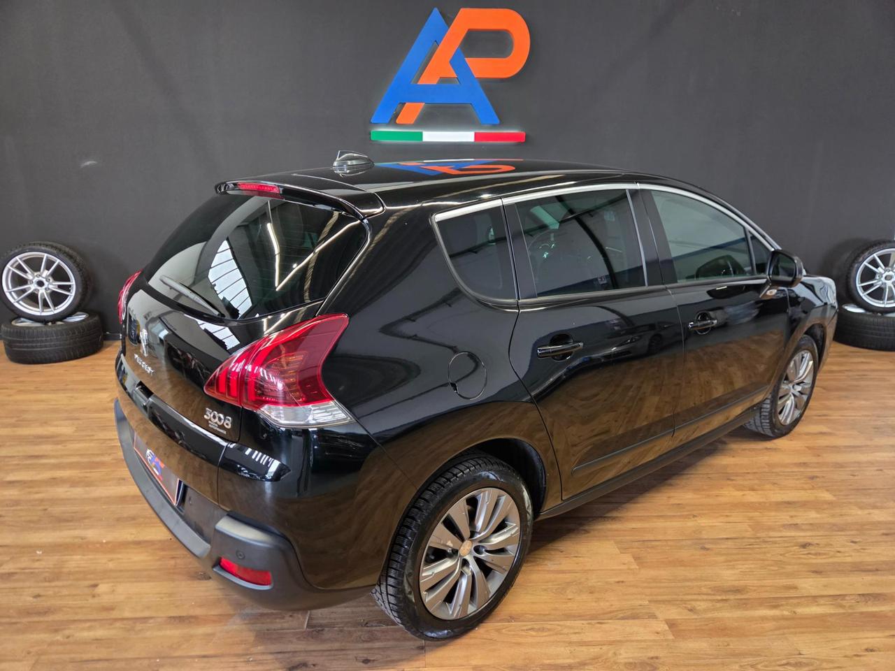 Peugeot 3008 3008 1.6 bluehdi Business s&s 120cv eat6 NAVI