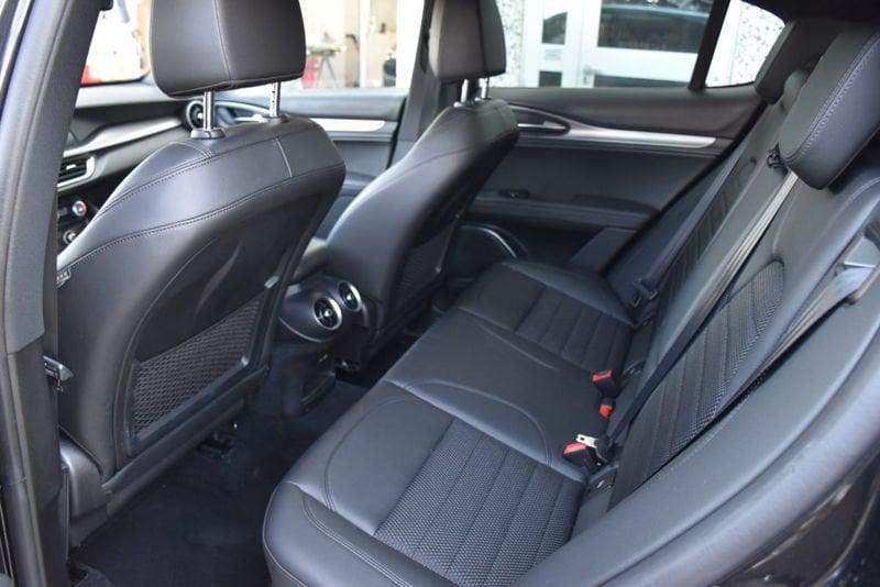 Alfa Romeo Stelvio 2.2 Turbodiesel 160 CV AT8 RWD Sprint
