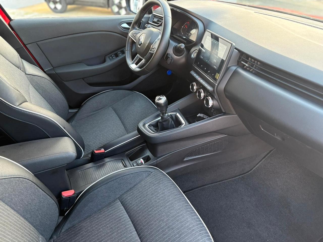 Renault Clio TCe 100 CV GPL Intens