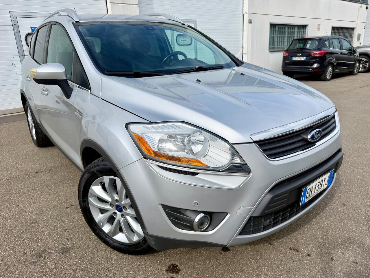 Ford Kuga 2.0d 4WD Titanium 2012 187.000km tagliandata