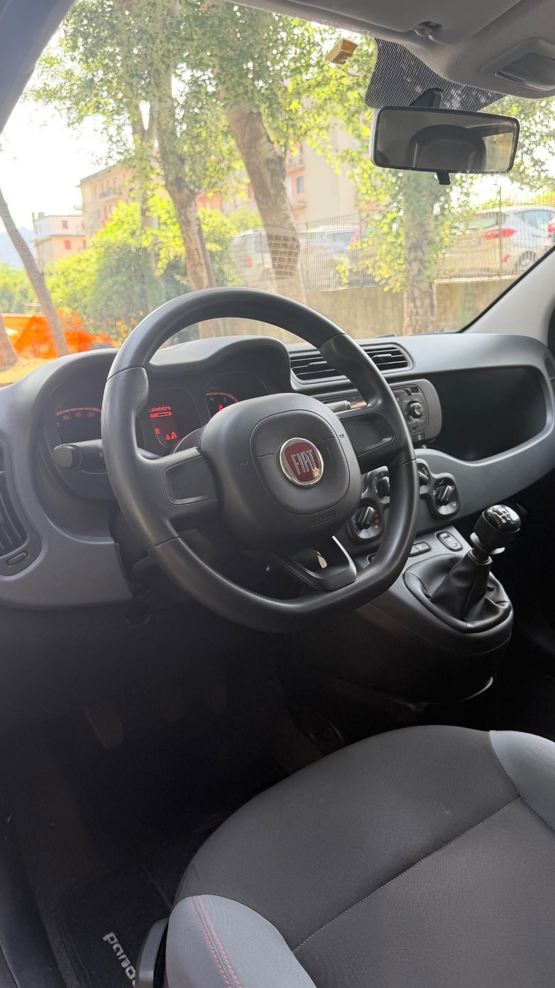 Fiat Panda 1.2 Connected by Wind