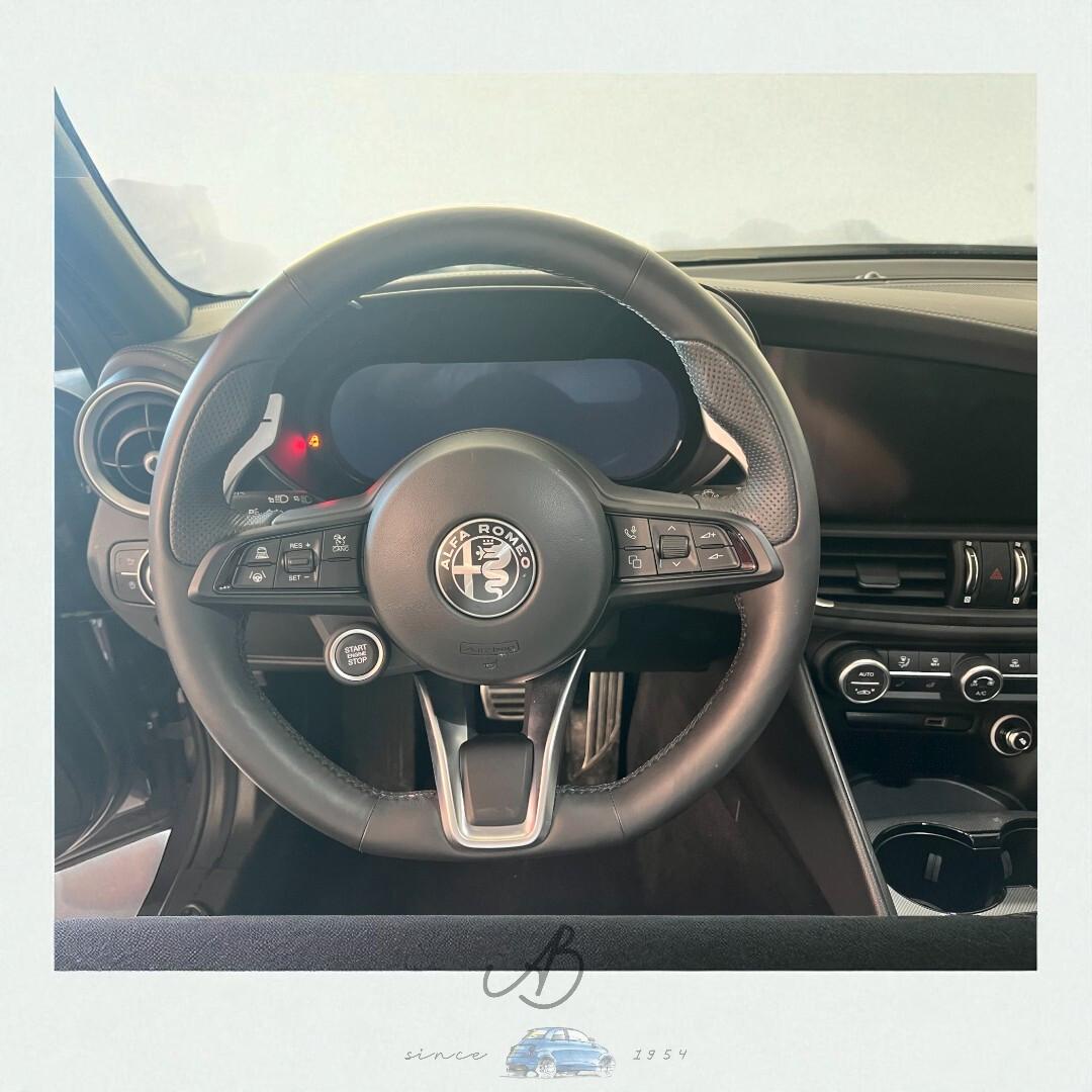 Alfa Romeo Giulia 2.0 Turbo 280 CV AT8 AWD Q4 Veloce