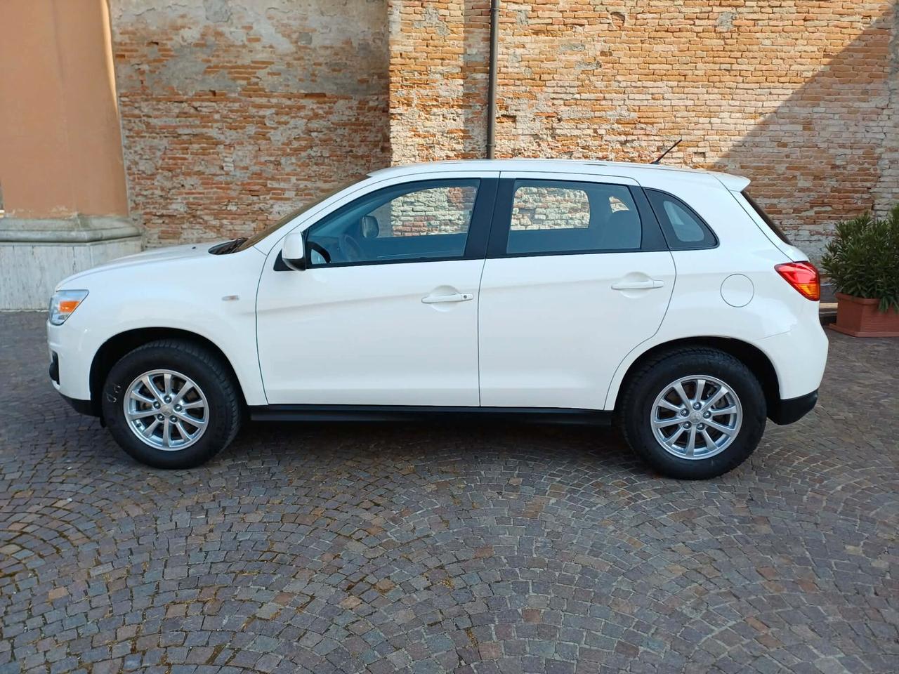 Mitsubishi ASX 1.6 2WD GPL Bi-Fuel Inform