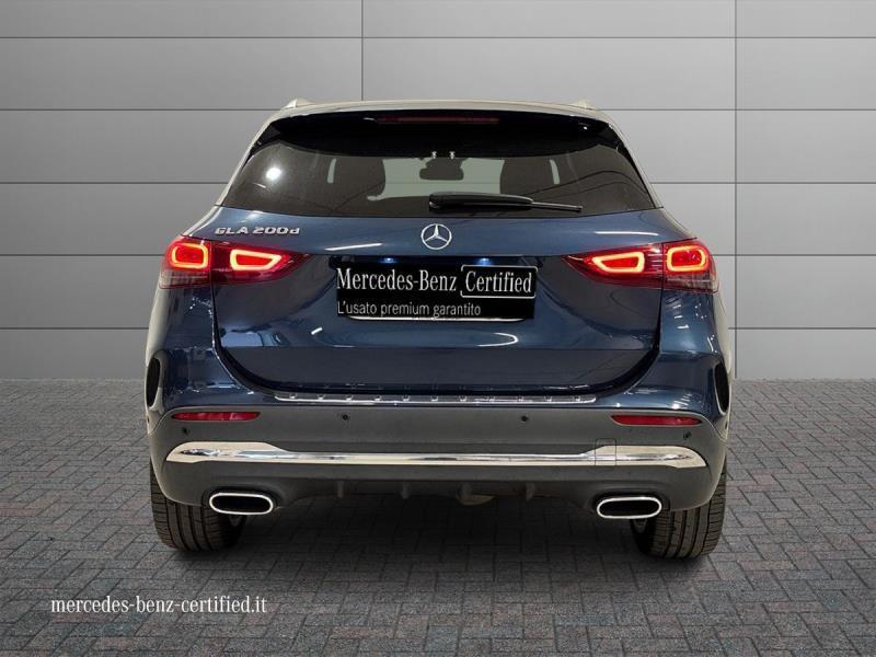 Mercedes GLA 200 200 D Premium 8G-DCT