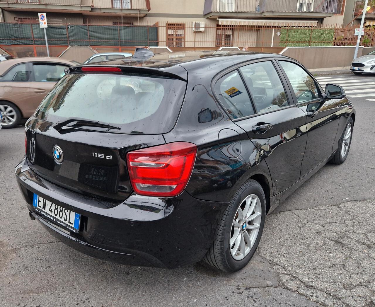 Bmw 116 116d 5p. Urban