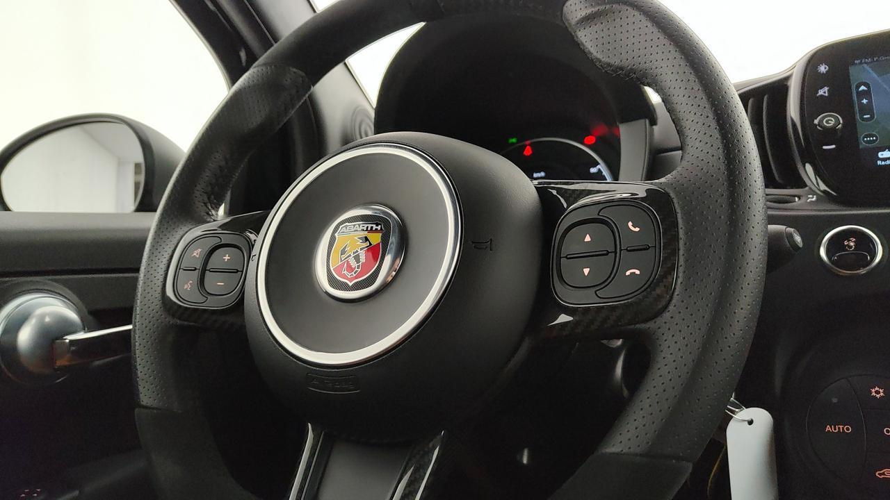 ABARTH 695 1.4 t-jet Competizione 180cv