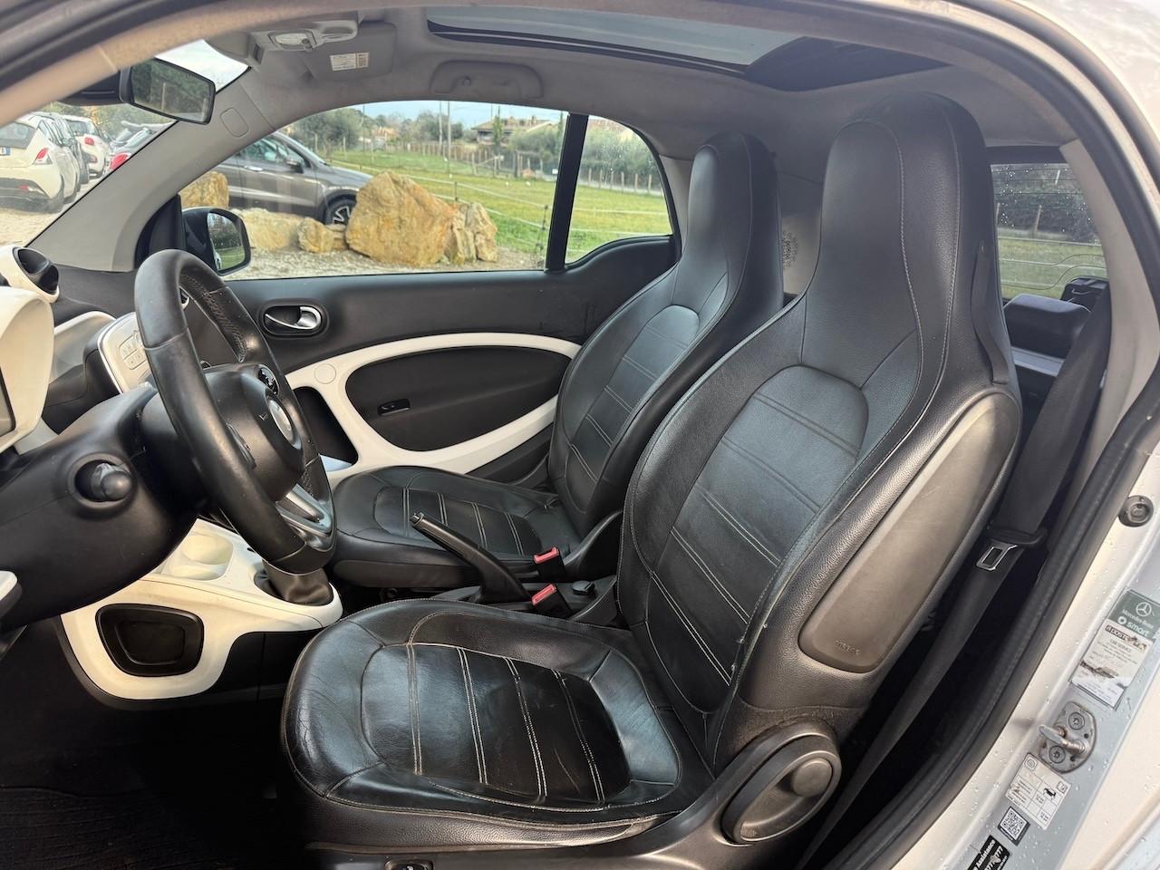 Smart ForTwo 1000 52 kW MHD coupé passion