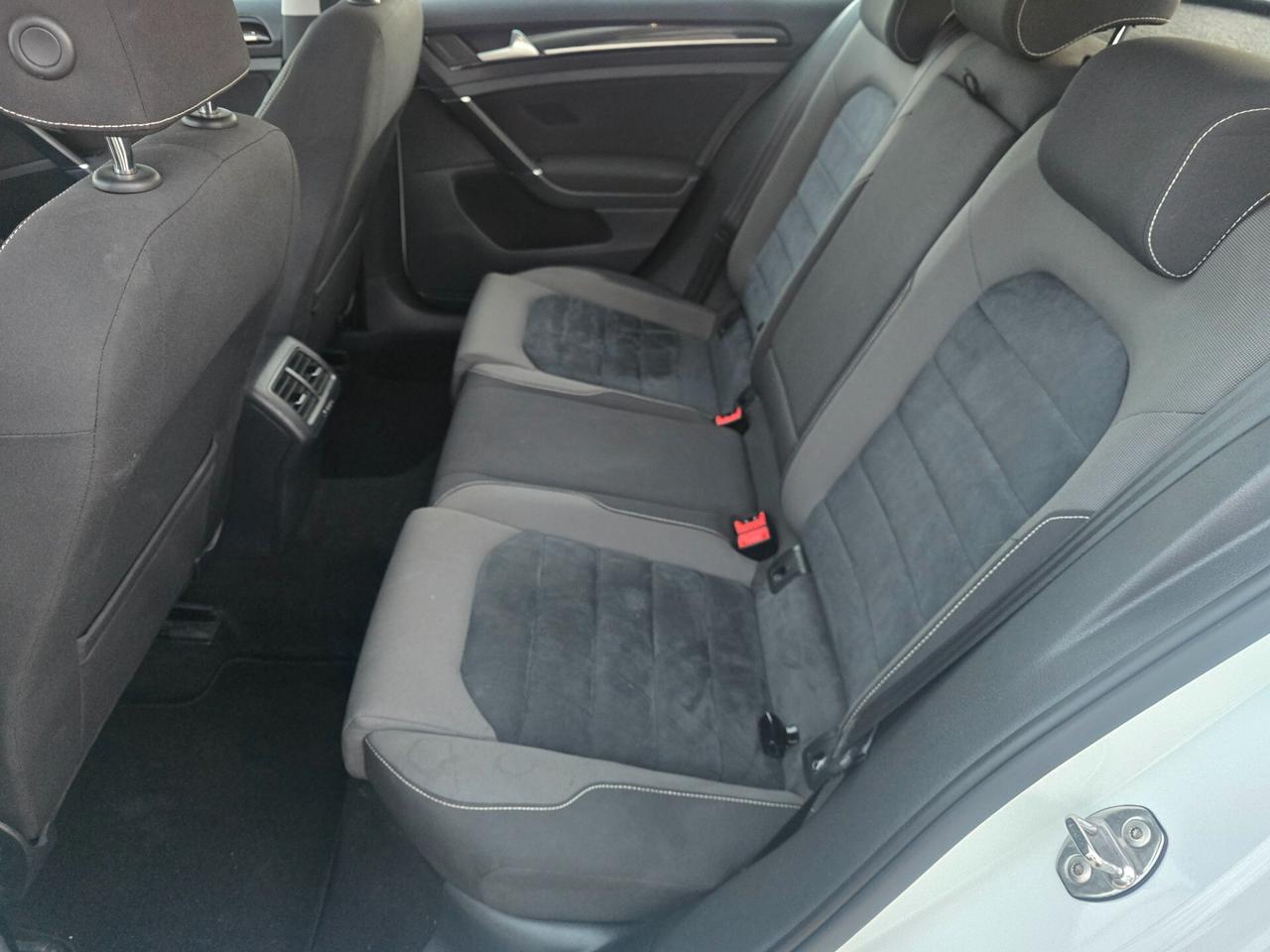 Volkswagen Golf 1.6 TDI 110 CV 5p. Business BlueMotion Technology