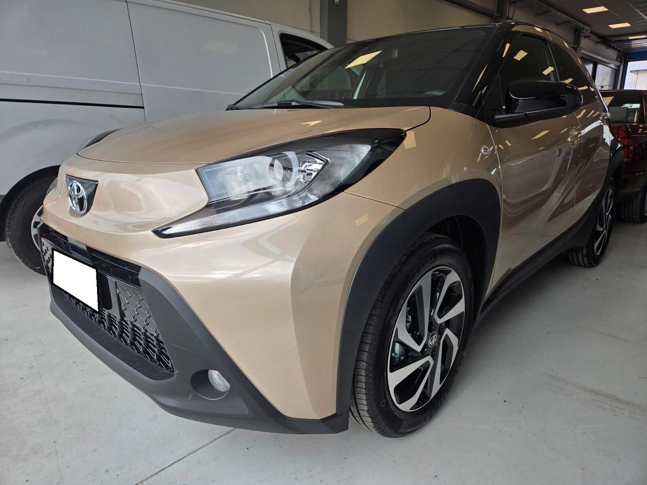 Toyota Aygo X 1.0 VVT-i 72 CV 5 porte Trend