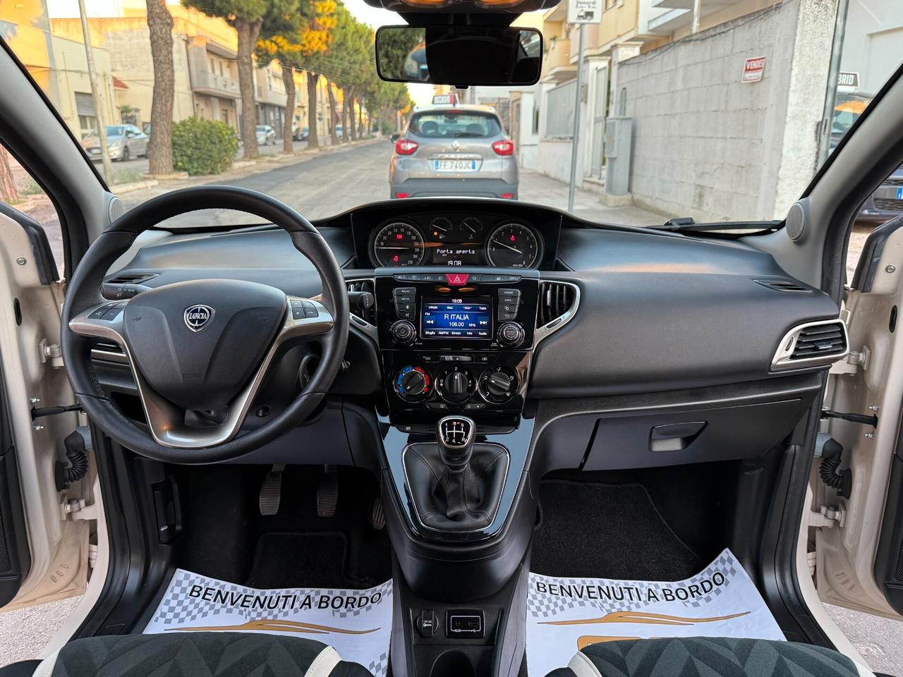 Lancia Ypsilon 1.2 69CV 5P SOLI KM 83.000 - 2015