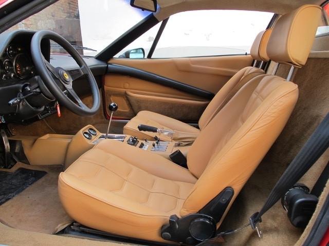 Ferrari 208 V8 CARBURATORI-AUTO RARISSIMA