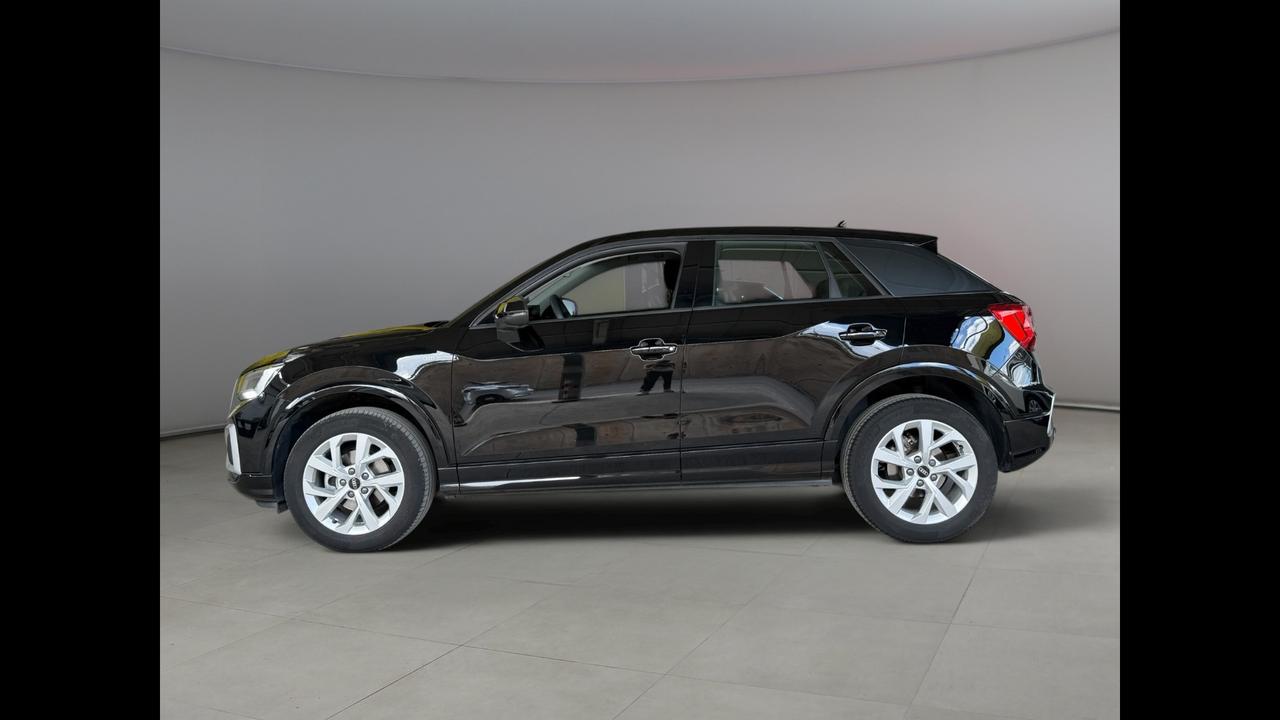 AUDI Q2 I 2021 - Q2 30 1.0 tfsi Admired
