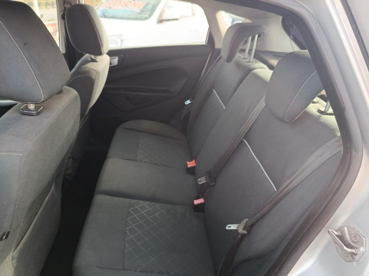 Ford Fiesta 1.4 TDCi 70CV 5p. Titanium