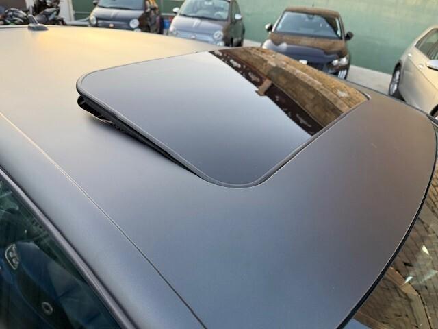 Volkswagen Golf GTI 2.0 TSI DSG 5p.