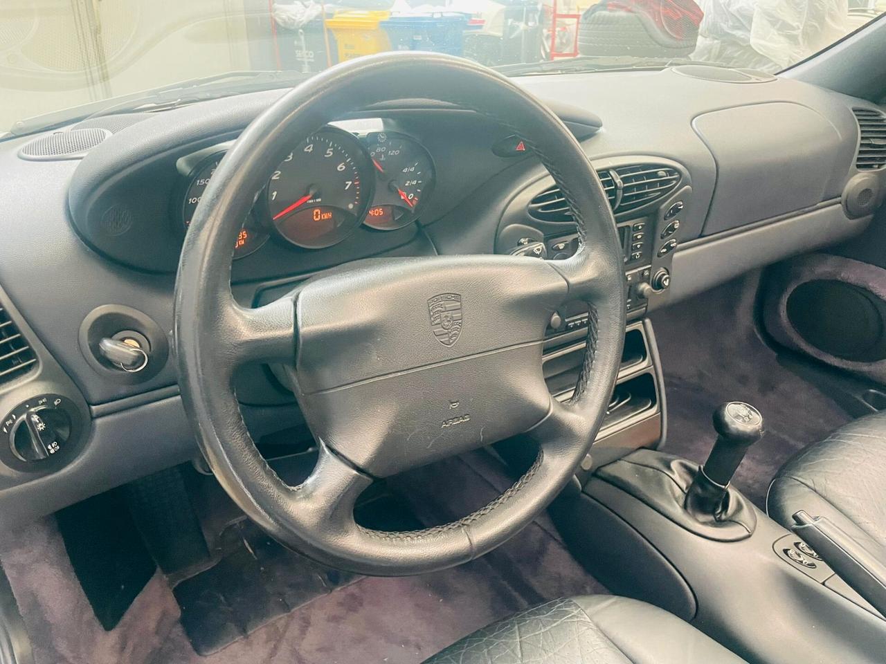 Porsche Boxster 2.5i 24V cat