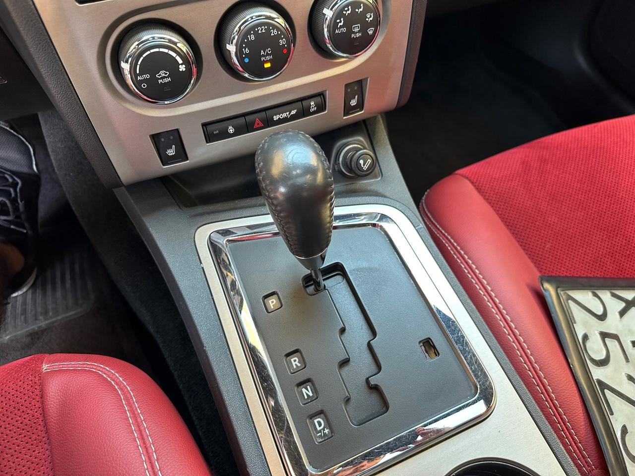 Dodge Challenger 6.4 SRT 392 Hemi