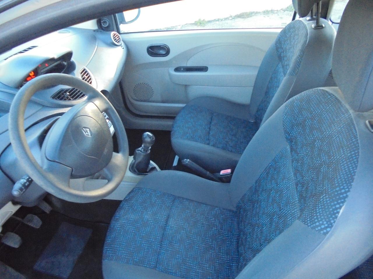 Renault Twingo 1.2 8V Dynamique