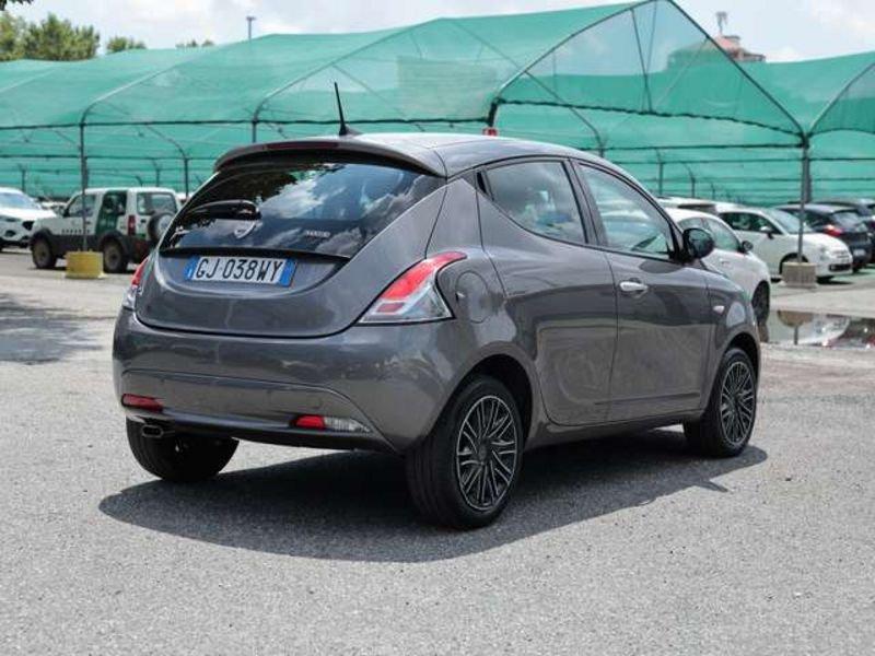 Lancia Ypsilon 1.0 firefly hybrid Gold s