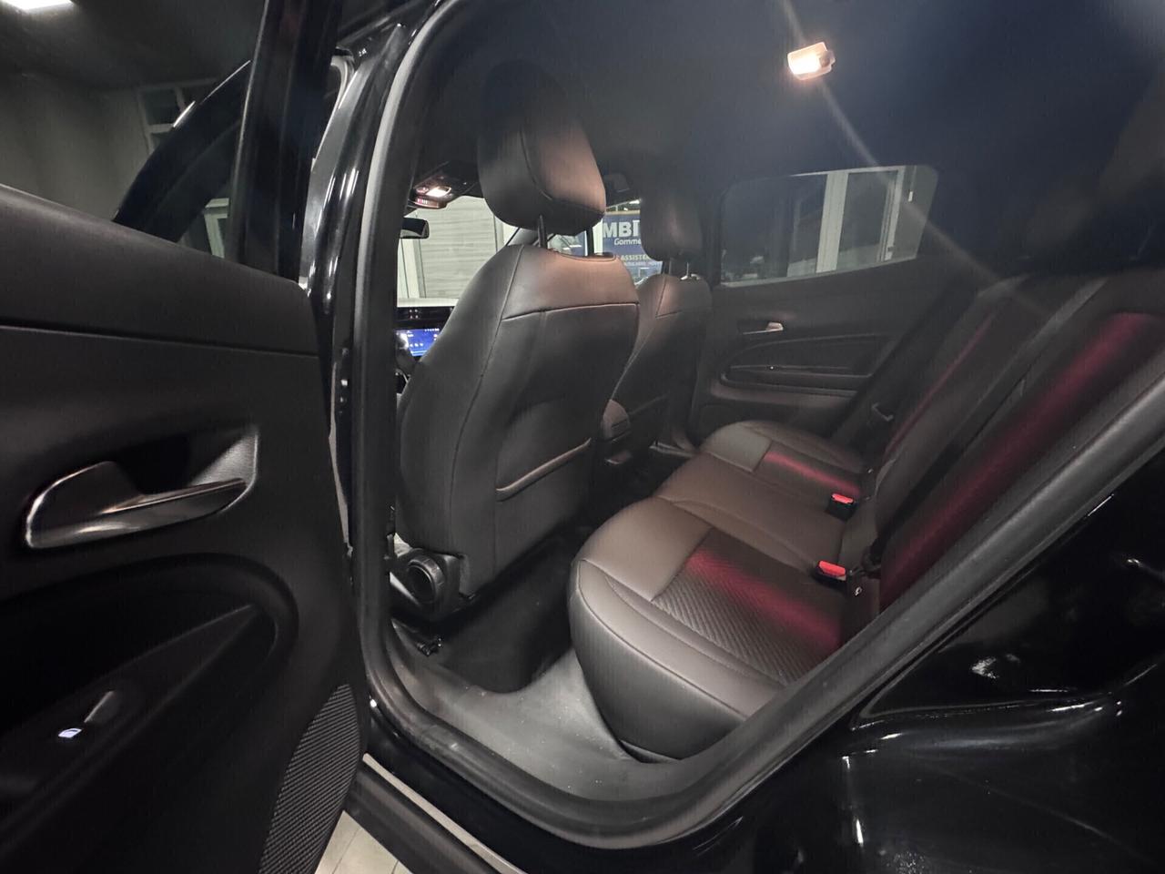 ALFA ROMEO JUNIOR HYBRID DCT SPECIALE