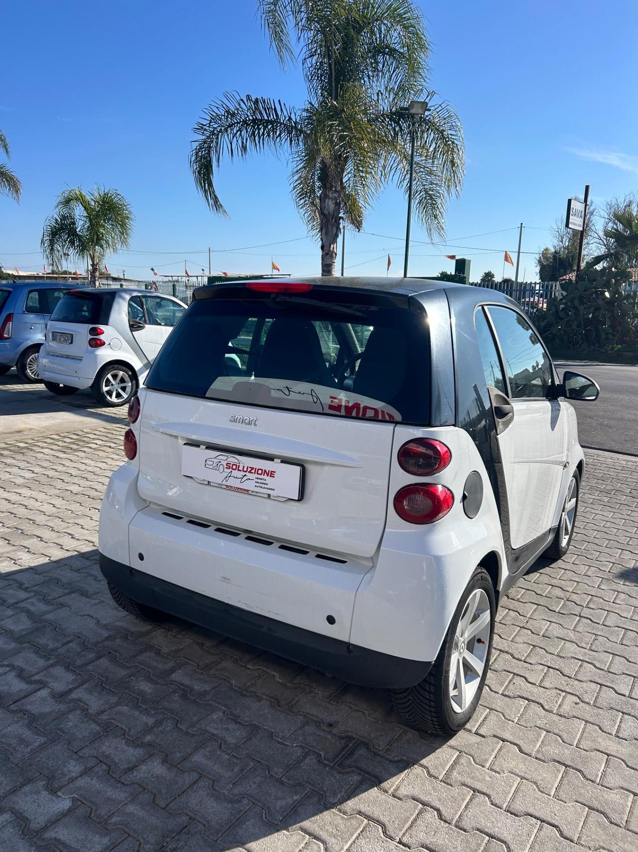 Smart ForTwo 1000 52 kW coupé pure
