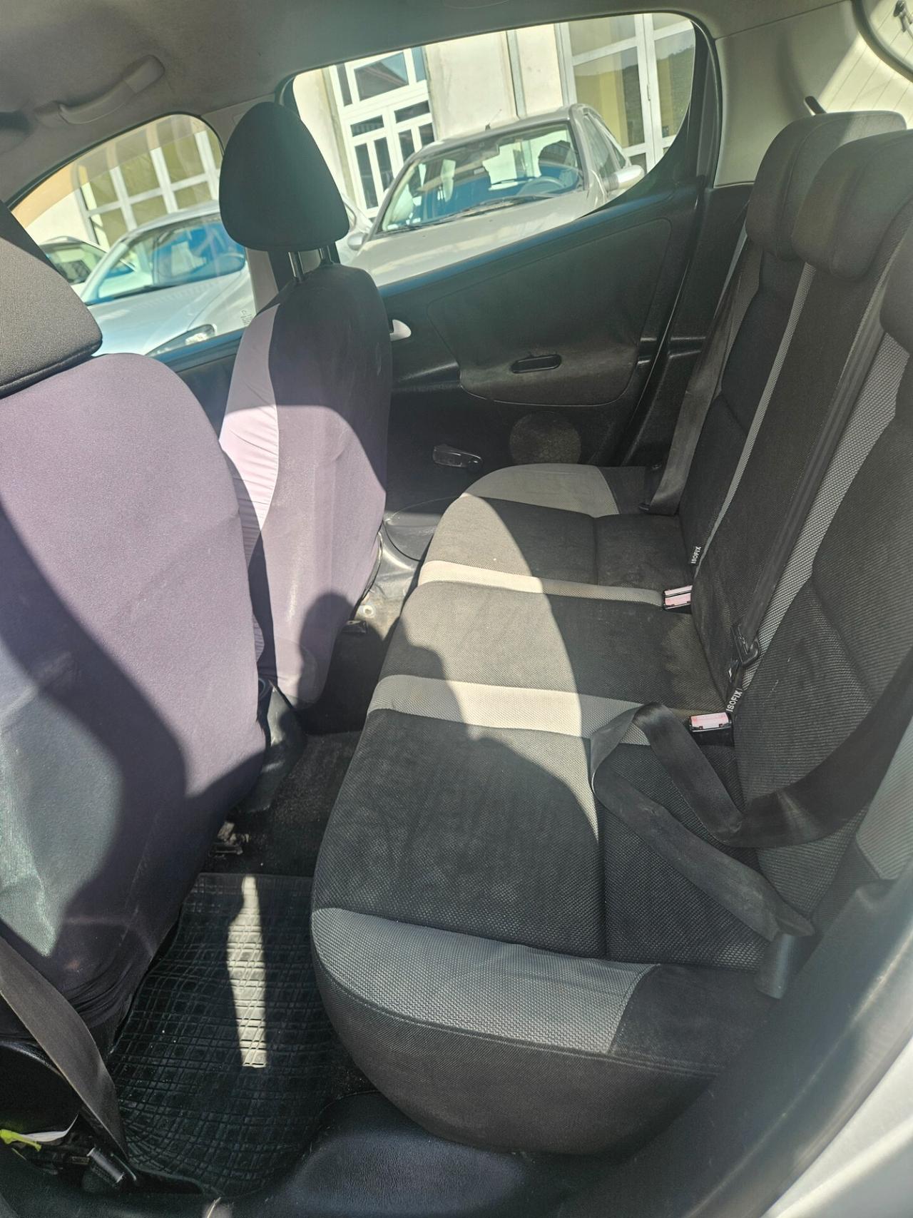 Peugeot 207 1.4 HDi 70CV 5p. XS Easy