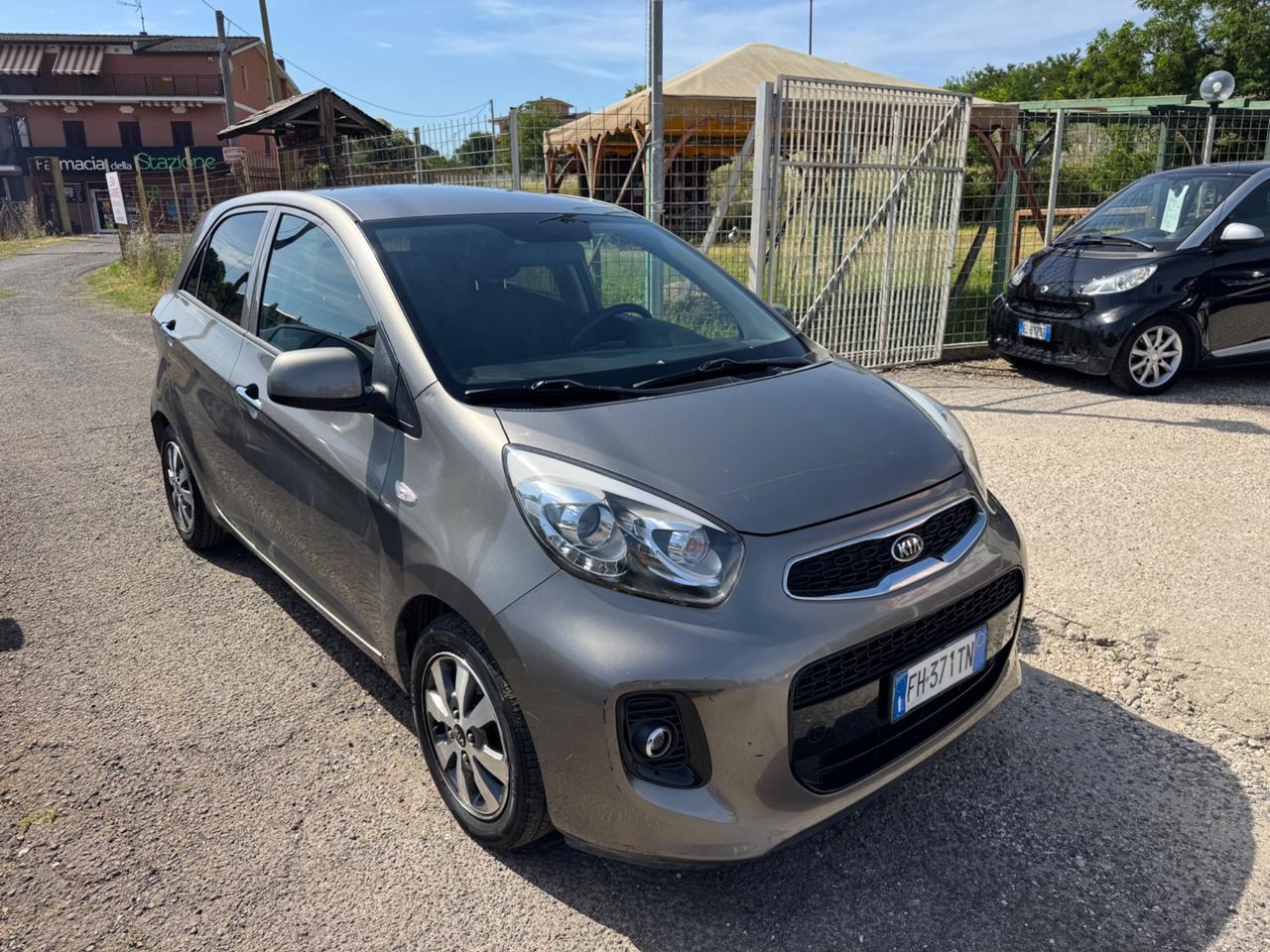 Kia Picanto 1.0 12V EcoGPL 5 porte Glam. NEOPATENTATI