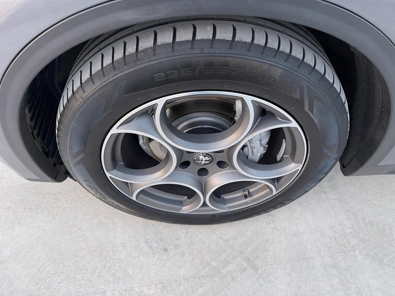 Alfa Romeo Stelvio 2.2 Turbodiesel 160 CV AT8 RWD Sprint