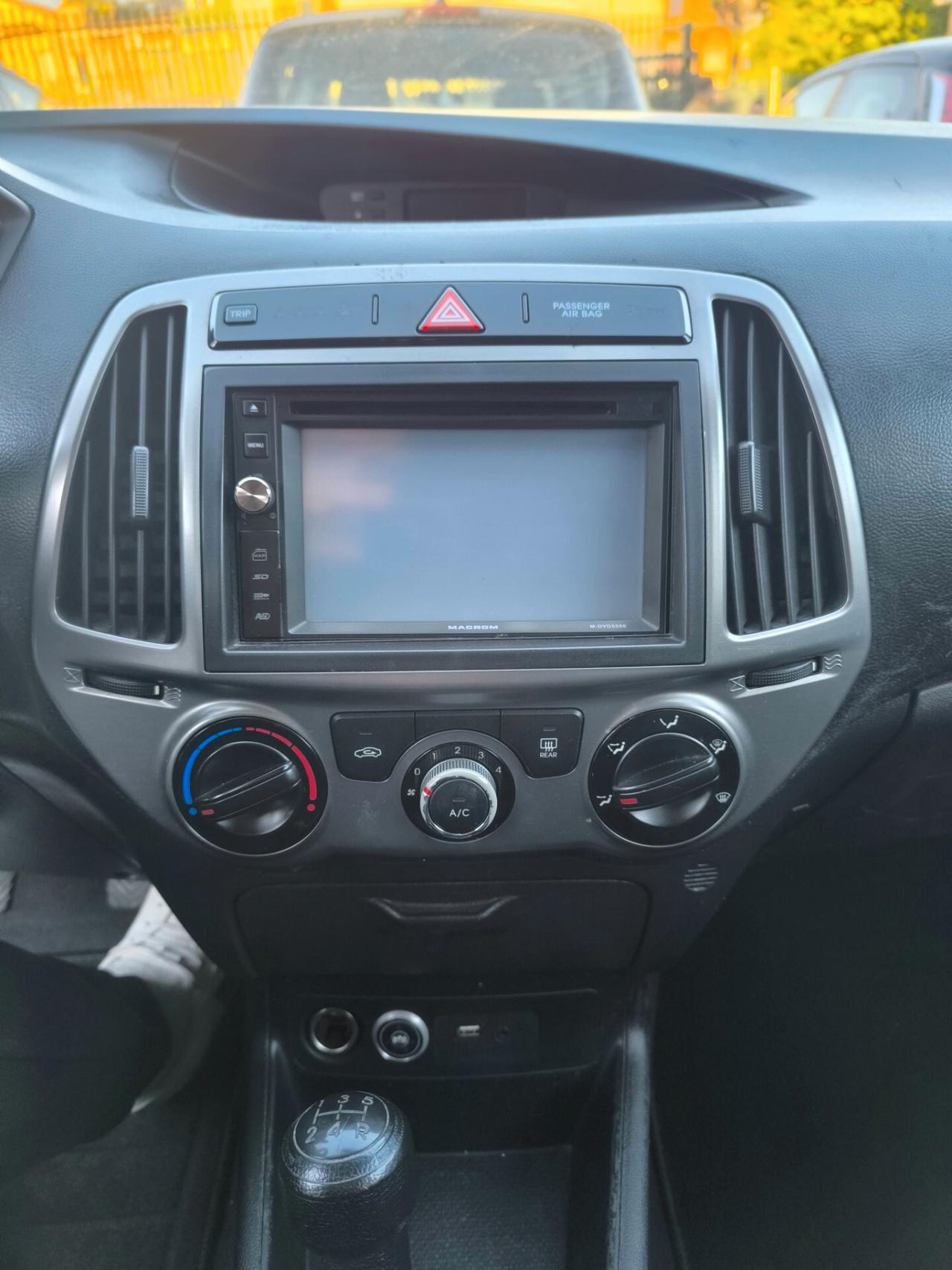 Hyundai i20 1.2 5p. Econext Sound Edition