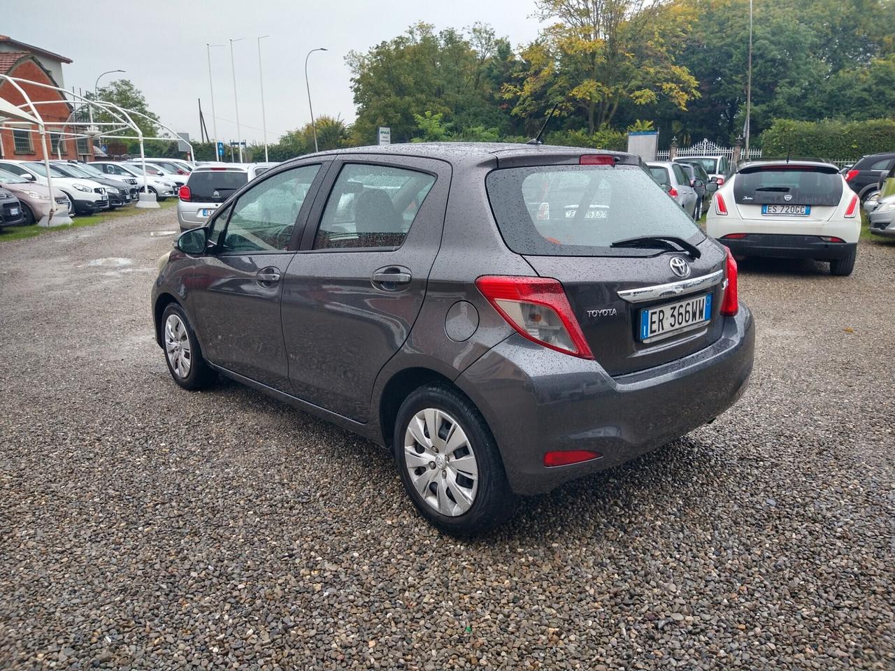 Toyota Yaris 1.0 5 porte Active OK NEOPATENTATI PERFETTA