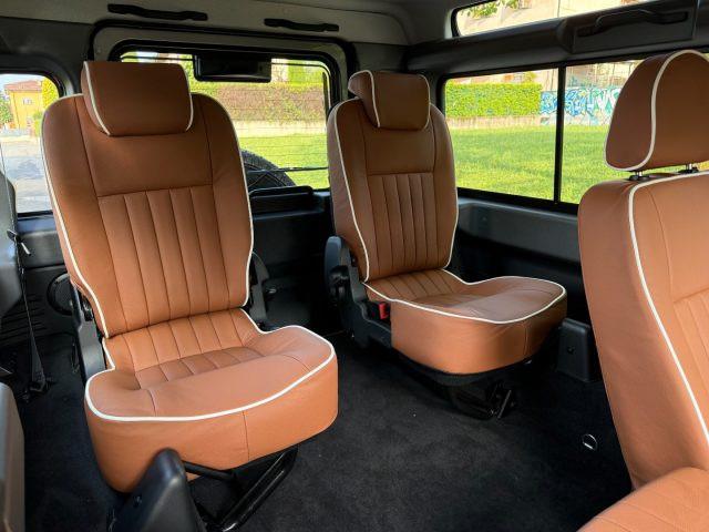 LAND ROVER Defender 90 2.4 S TD4 Station Wagon