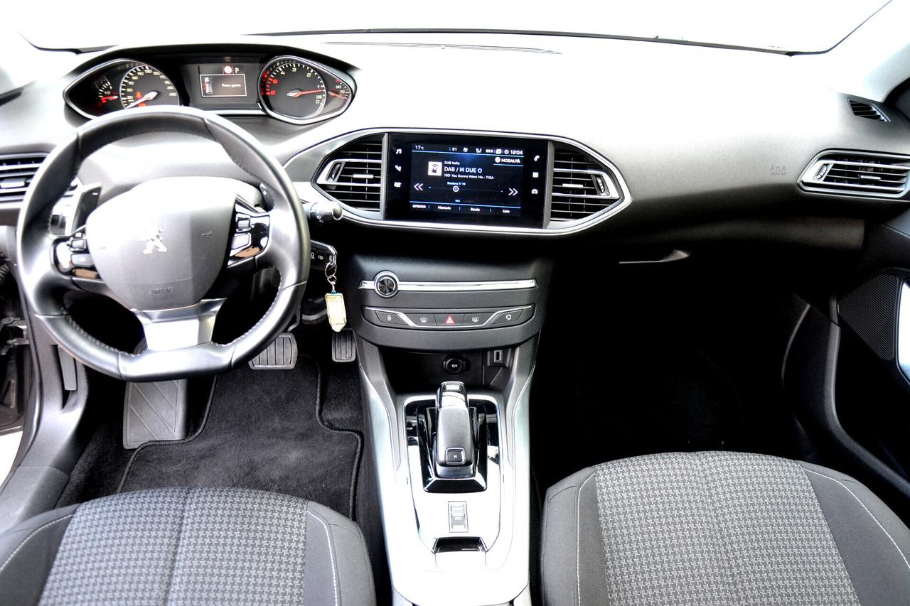 Peugeot 308 1.5 HDI 130CV AUTOM.+LED+NAVI+PDC+CRUISE+PRIVACY+