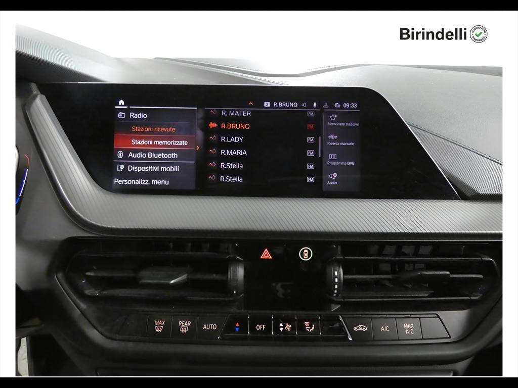 BMW Serie 1 (F40) - 118d 5p. Msport