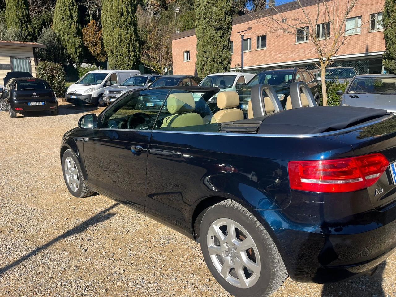 Audi A3 Cabrio 1.6 Diesel - Neopatentati