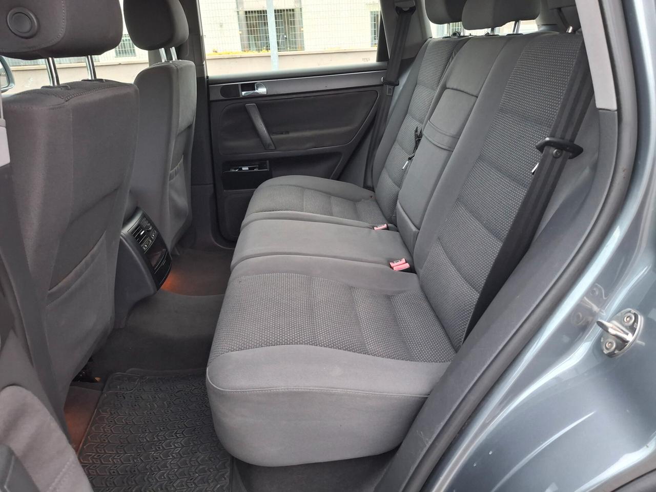 Volkswagen Touareg 2.5 R5 TDI Exclusive-AUTOMATICO-