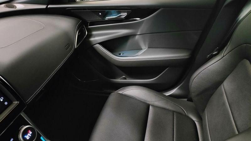Jaguar XE 2.0 D 204 CV AWD aut. S IVA ESPOSTA