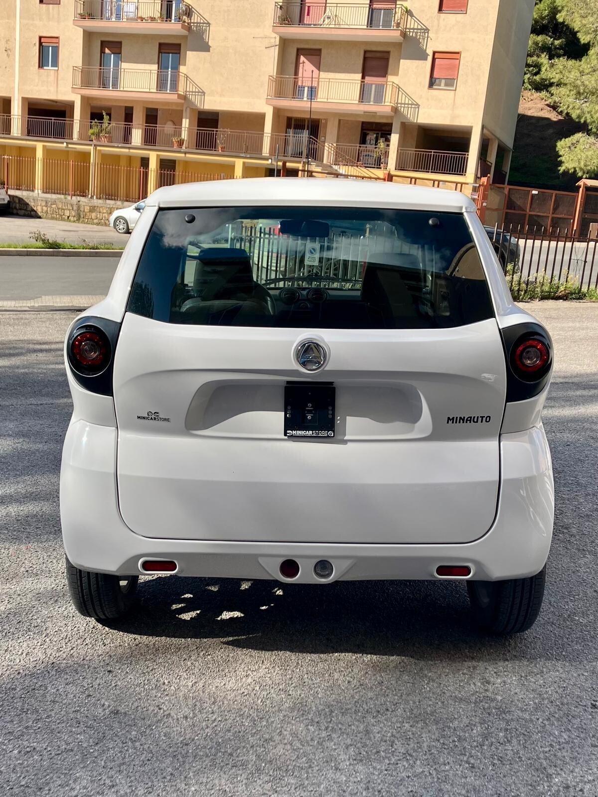 AIXAM MINAUTO BIANCA 2021