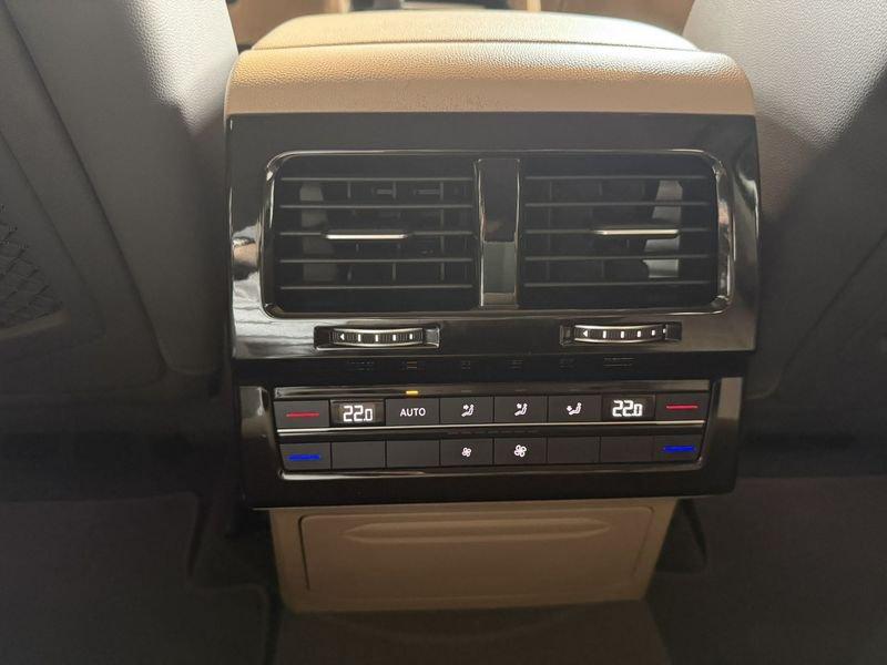Volkswagen Touareg 3.0 V6 TDI SCR Atmosphere
