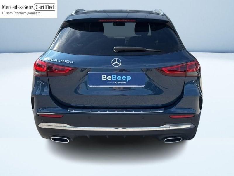 Mercedes-Benz GLA 200 D PREMIUM AUTO