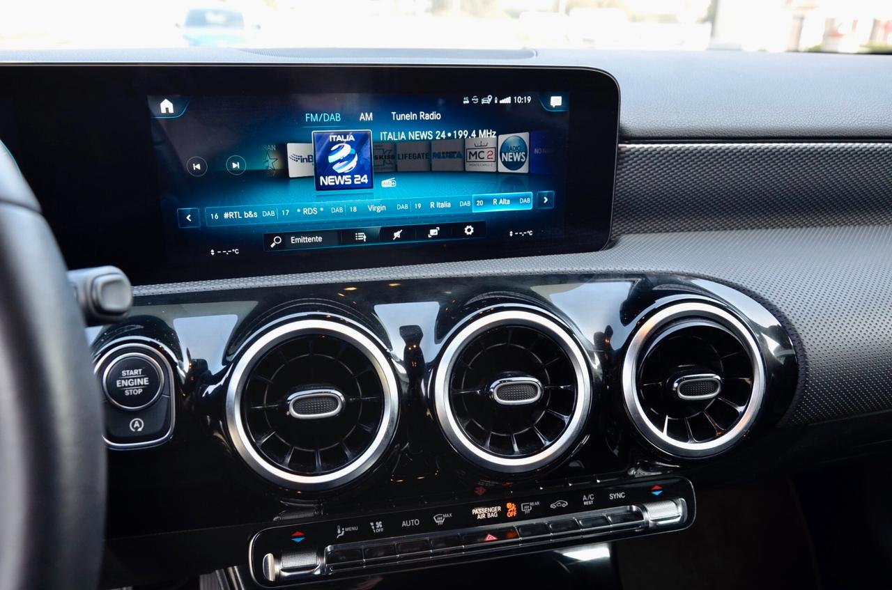 MERCEDES-BENZ A 200d SPORT NIGHT EDITION 150cv AUT, UFF ITALIANA, EURO 6D, NAVI, RETROCAMERA, FULL LED, 18", PERMUTE